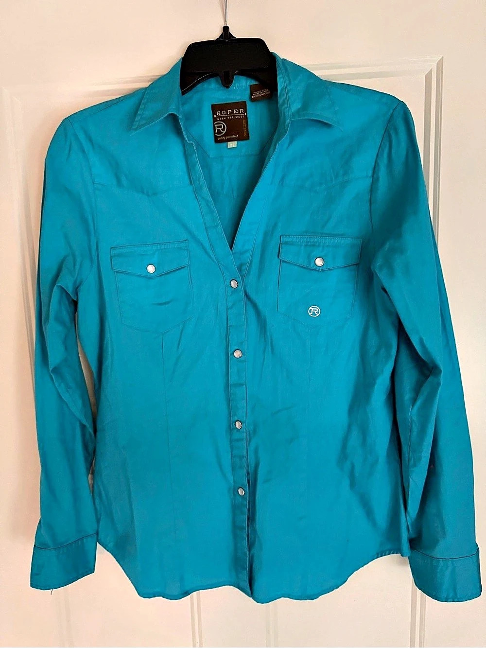 REI Women’s Button Down Shirt in Blue Size Medium